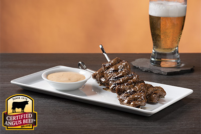 Quick Sirloin Skewers with Chipotle Dipping Sauce recipe provided by the Certified Angus Beef® brand.